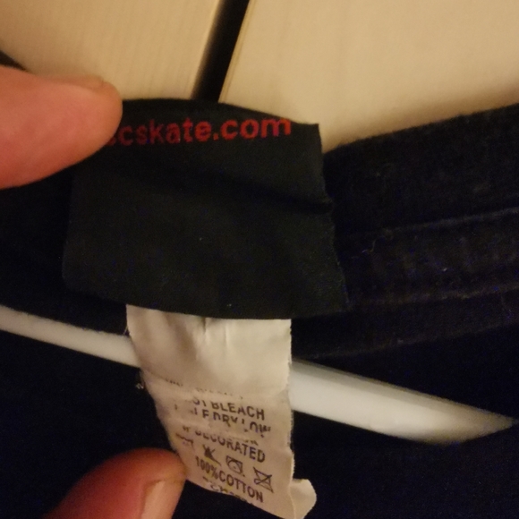 Santa Cruz Speed Wheels skate T-shirt (OFFICIAL) hand screaming devil - Picture 5 of 6